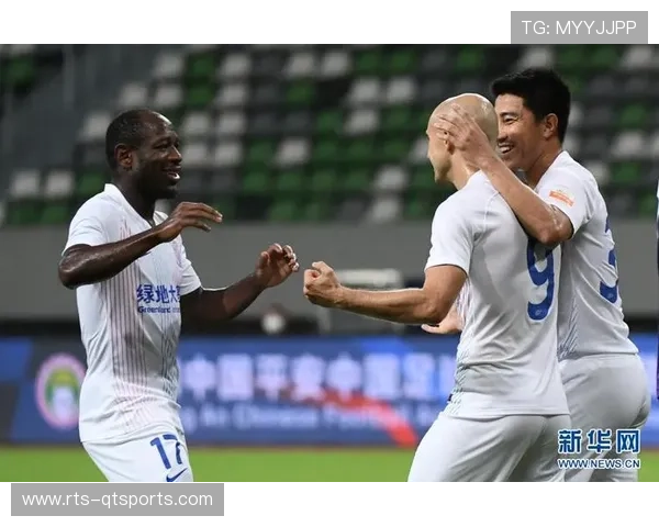 上海申花3-1胜天津津门虎仍屈居亚军，连续两年获联赛第二