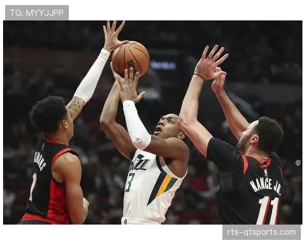 DFL公布下赛季起将增加各队替补席报名人数至12人